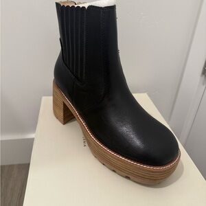 OAS Black Leather Heeled Boots